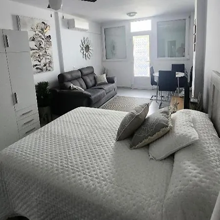Belvilla By Oyo Beautiful In Almer Apartment